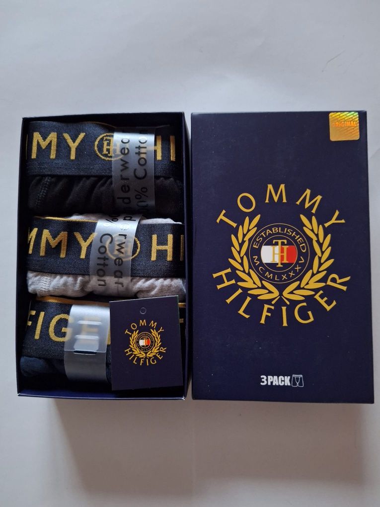 Boxeri,95 %bumbac și 5% elastan,fabricați în Italia