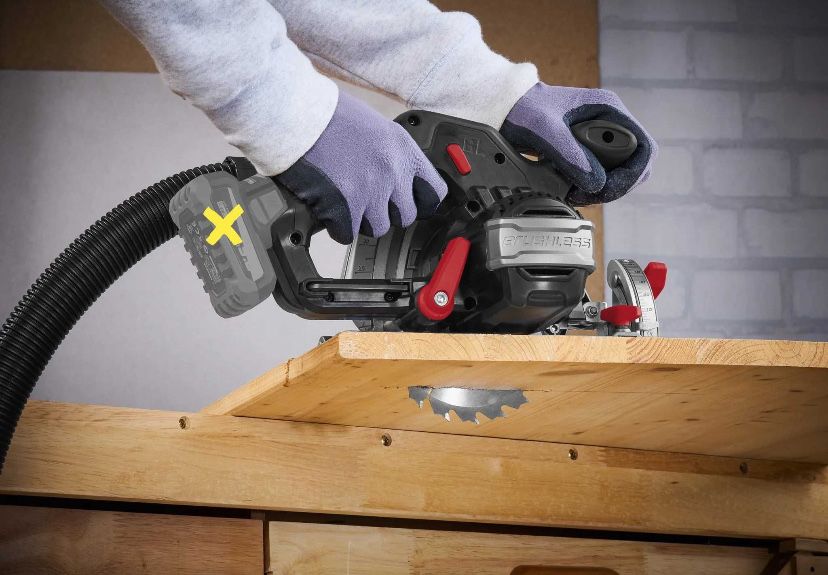 Ръчен циркуляр Parkside Performance 12V без батерия