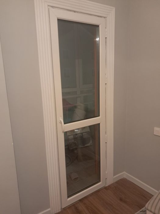 Дверь пластиковые на балкон