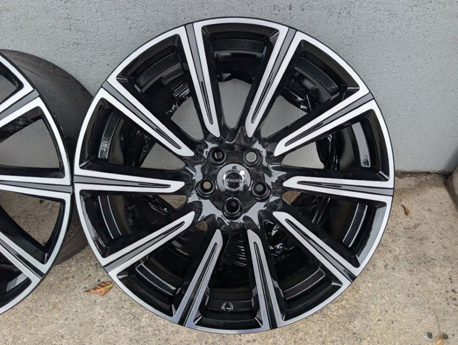 Jante Inscription Black Diamond Cut 20" Volvo XC90 XC60 XC70 XC40 - 31362277