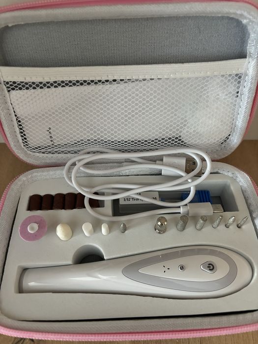 Продам маникюрный набор