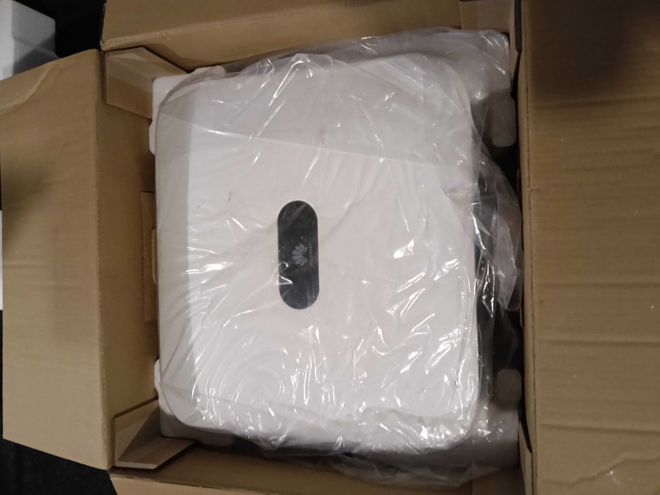 Invertor Huawei 8 kw trifazat