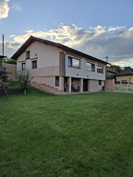 Casa de Vânzare  in Rm Valcea