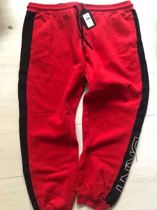 DKNY • Donna Karran New York