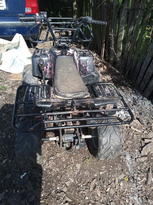 Scuter cu motor de 50 cc + un atv de 107 cc
