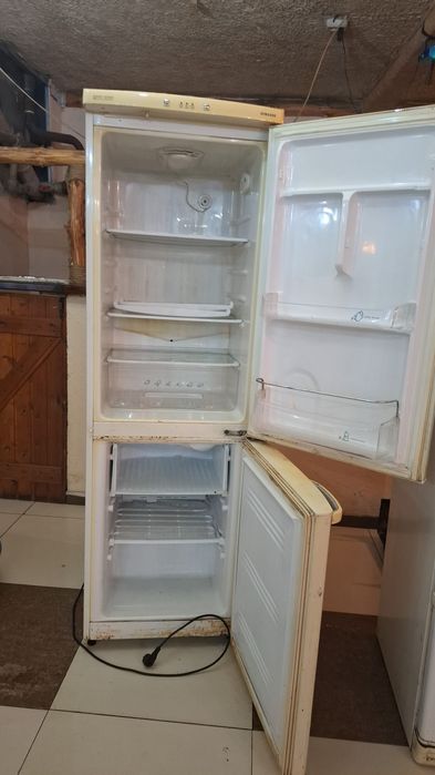 Холодильник гарантия 1 год