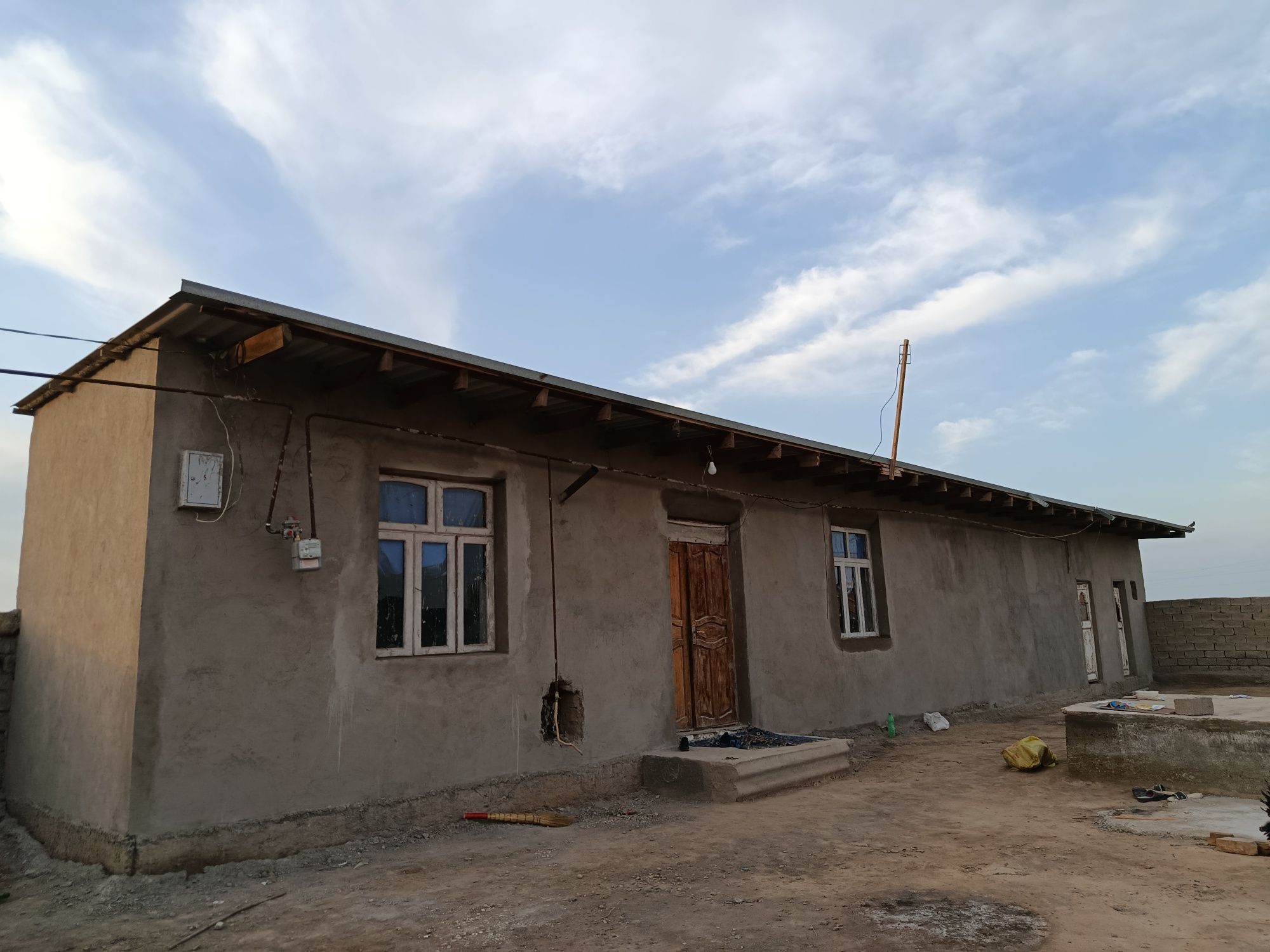 Qarshida tez kunda hovli sotiladi 6 sotix