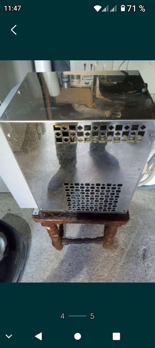 Vând răcitor apă inox