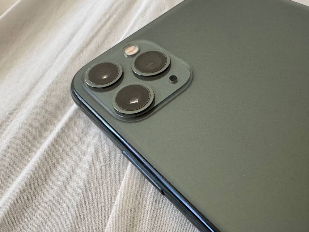 Iphone 11 pro max 256 gb / 90% батерия