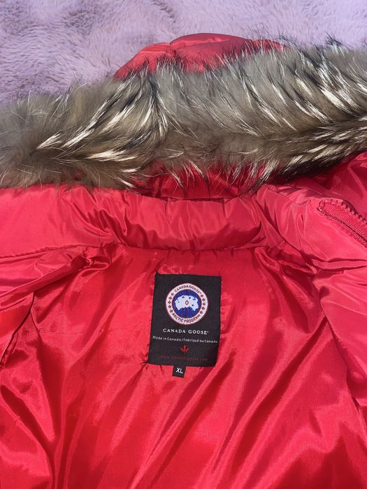 Geaca cu gluga detasabila