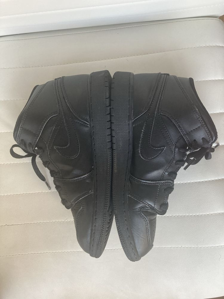 Nike маратонки Air Jordan 1 Mid