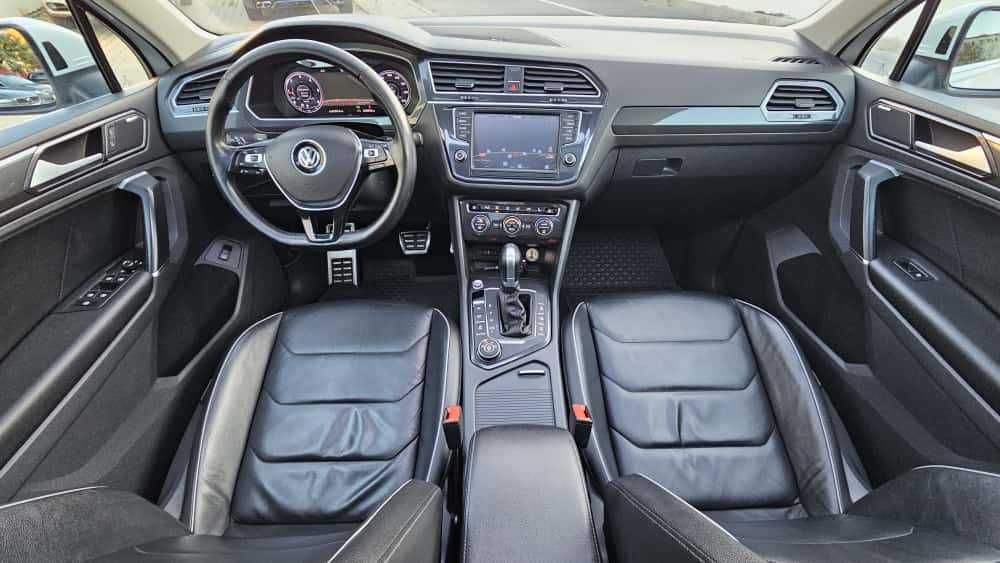 VW Tiguan R-LINE 2.0TDI 190cp 4x4 DSG Matrix HUD Pano Cam360gr FULLL