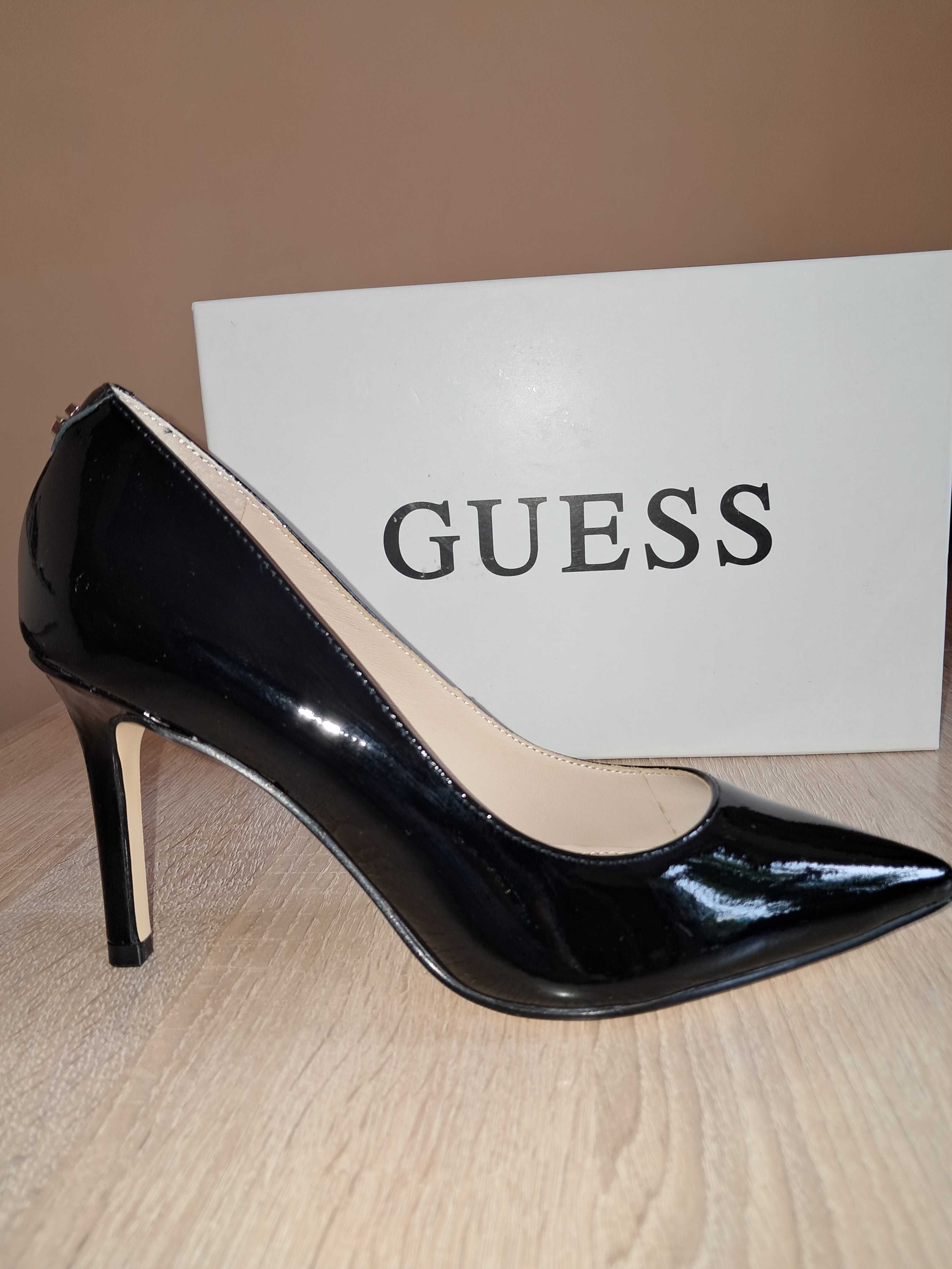 GUESS елегантни обувки