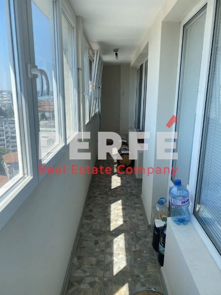 Продава се Тристаен апартамент в Бургас, Лазур - 88 кв.м за 1682 €/кв.м - Снимка #11