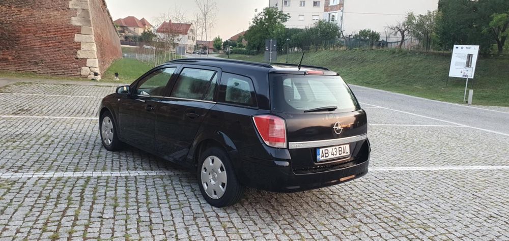 Opel Astra H  Break Panoramic Acte la zi!! Se oferă fiscal pe loc