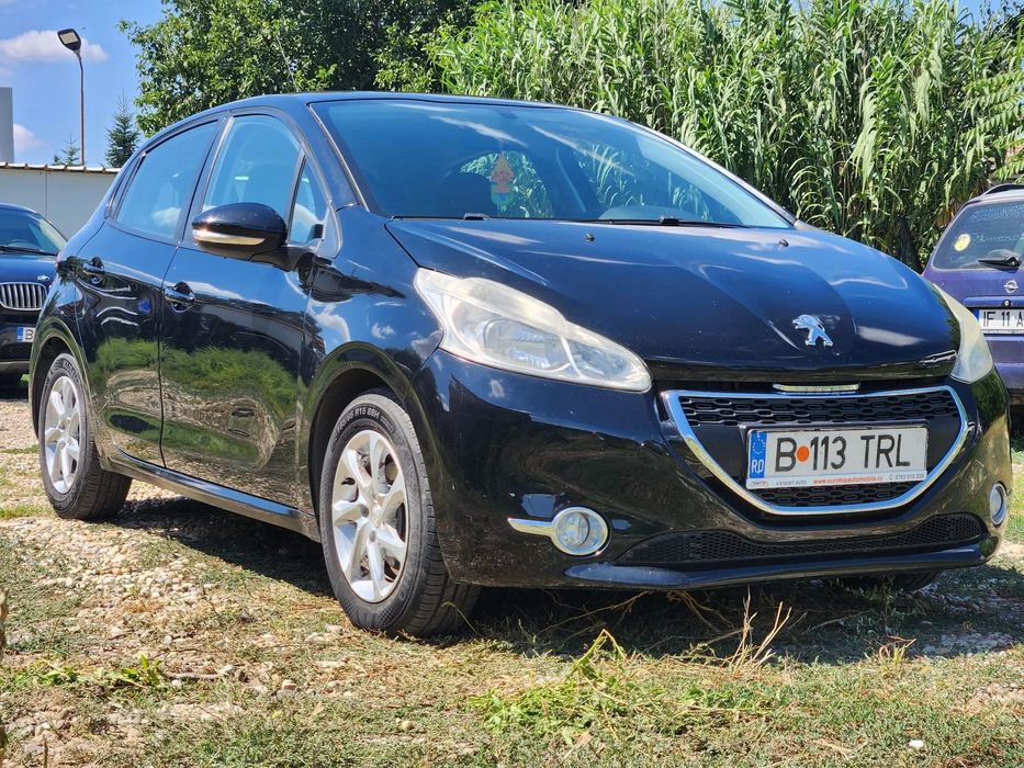 Peugeot 208 Peugeot 208 1.4HDI Automat
