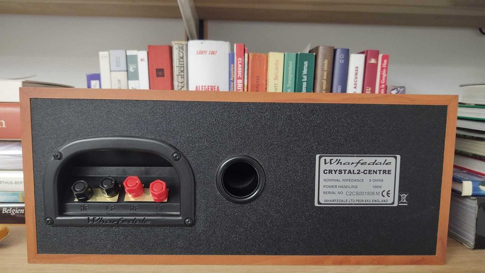 Boxa centrala Wharfedale