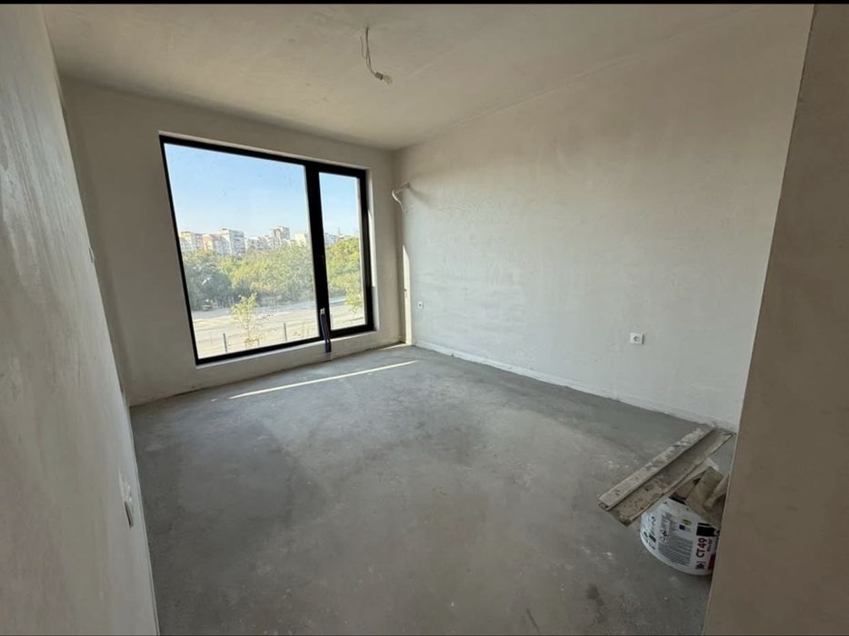 Частна обява, Двустаен с акт 16, в Тракия Пловдив