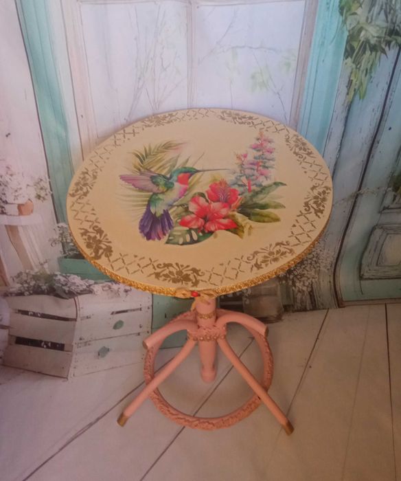 Реновирано нощно шкафче