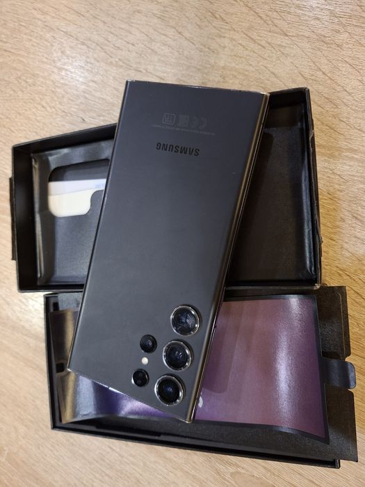 Samsung S23 ultra. 256gb.