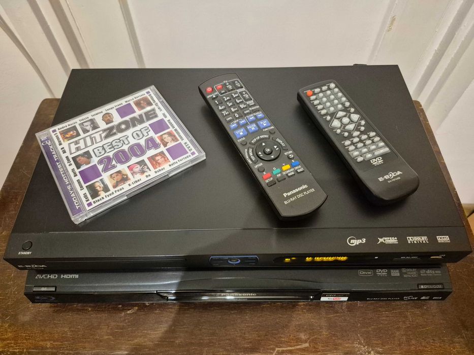 Vand BLUE-RAY Panasonic DMP-BD60 si DVD Eboda DV-797 USB impecabile !