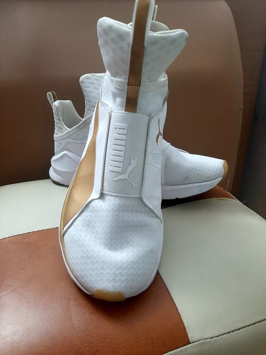 Adidasi puma ca noi