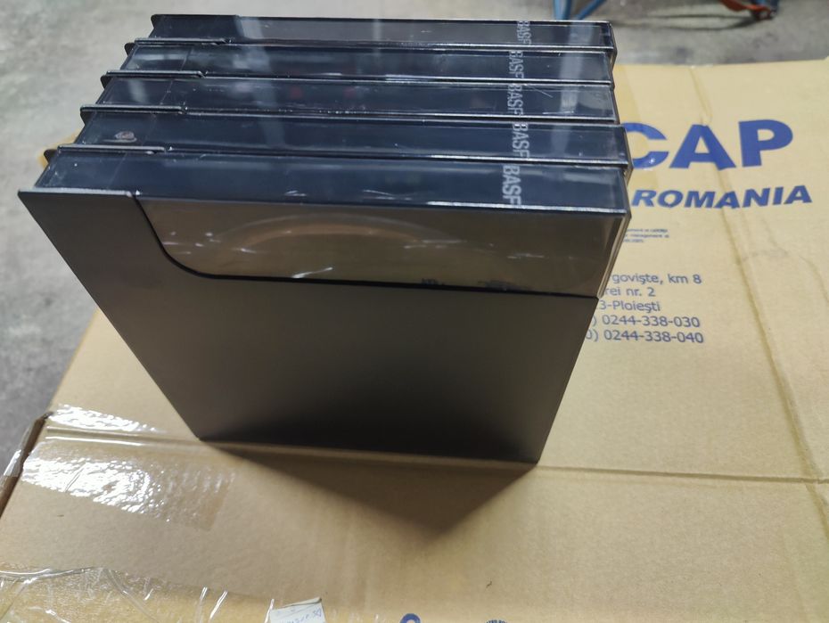 5 benzi Ampex 2400/671 de 18' noi-noute neinregistrate in carcase BASF