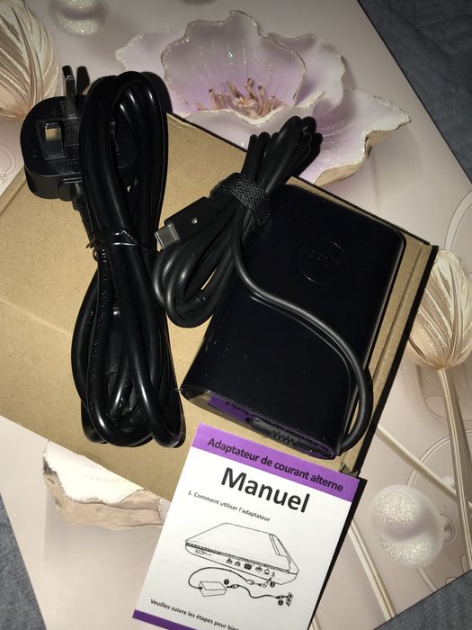 Adaptor cu  UsB C-65W laptop/telefon 20v si3,25A
