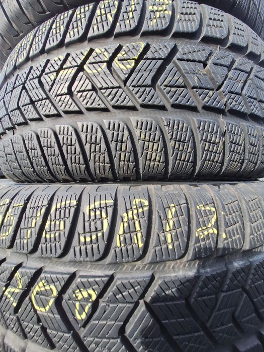 4 anvelope iarna 235/65r17 Goodyear/Pirelli  Montaj Gratuit