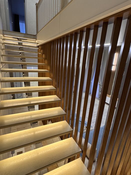 Продам дом в стиле Хай Тек срочно