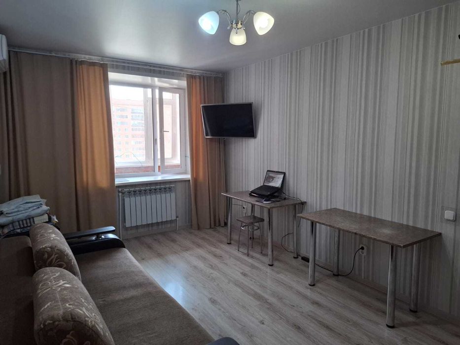 Продается 1-комн. квартира 48.5 кв.м. 5 этаж из 9. Мкр. Береке д. 53.