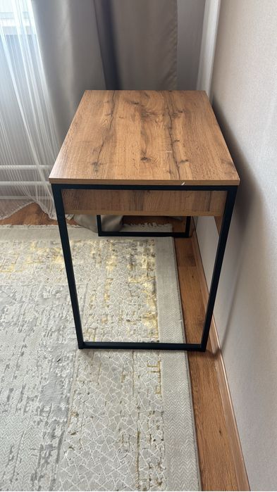 Продам столы количество 3