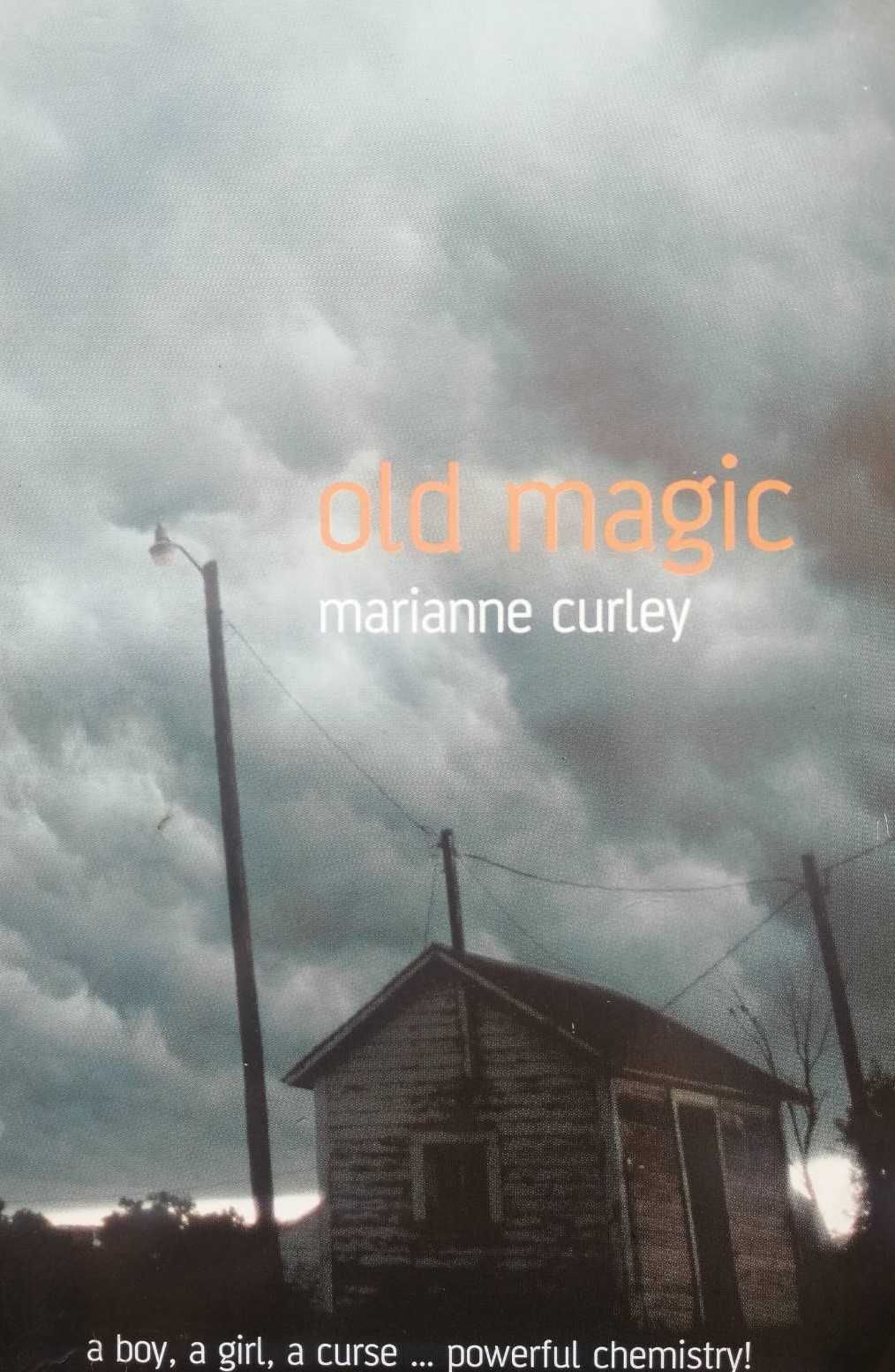 Книга на английски Стара магия/ Old Magic - Marianne Curley