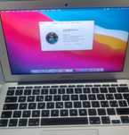 Vand laptop Macbook Air 11" mid2013 I7 8GB ram SSD