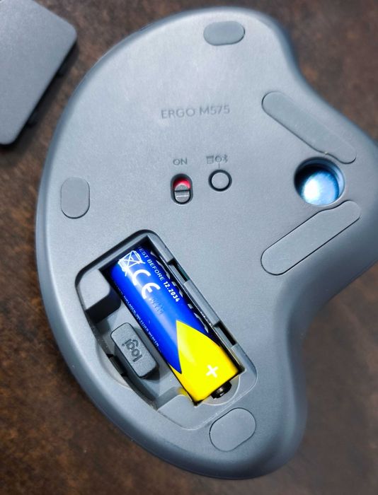 Mouse Logitech ERGO M575 / Wireless / Trackball / Graphite