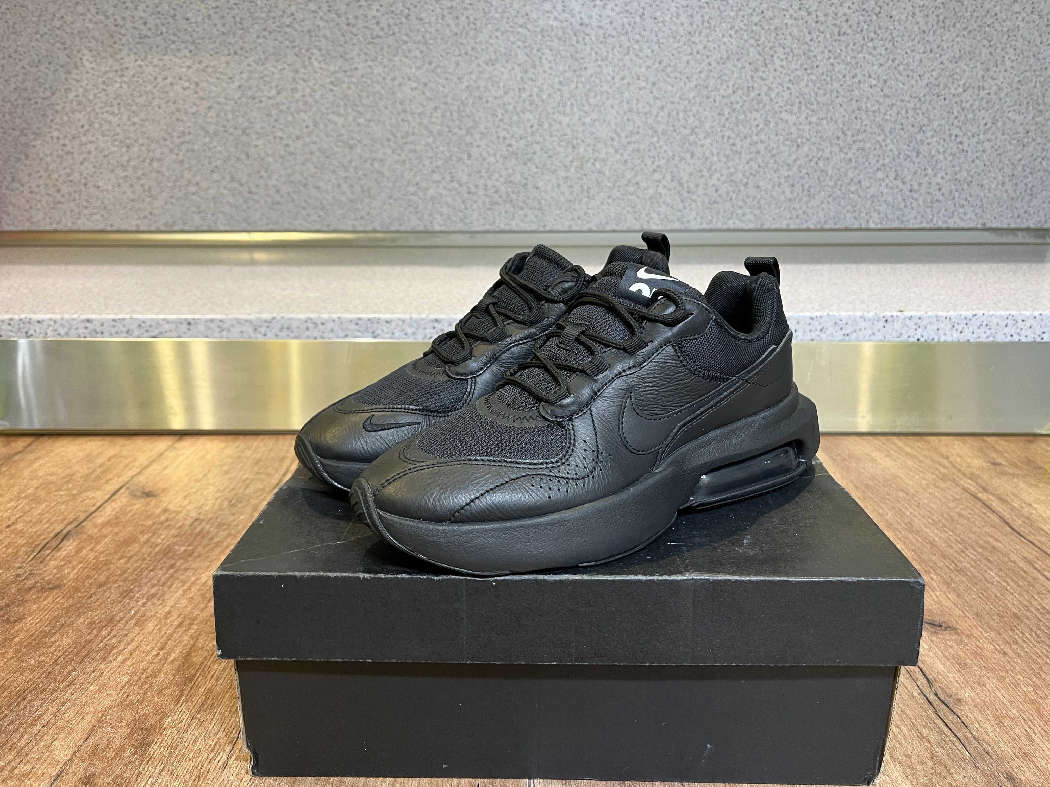 ОРИГИНАЛНИ *** Nike Air Max Verona / Triple Black