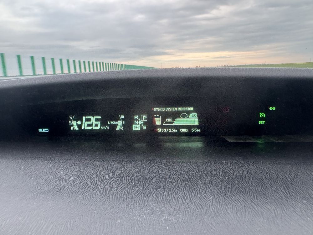 Vand masina personala Prius G3 2013