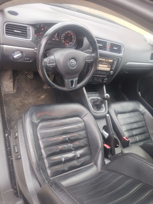 Vw jetta 2011 2.0 tsi 200 cp