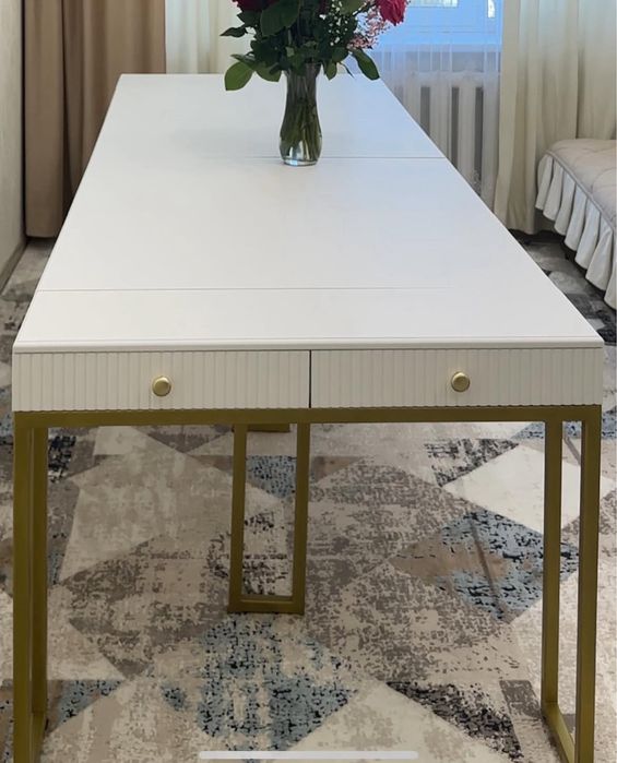 Продаю МДФ стол новый трансформер