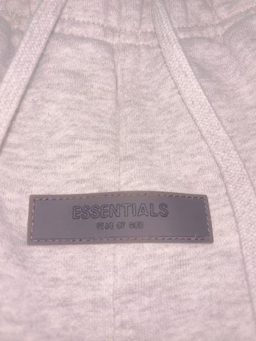 Essentials сиво долнище SS22