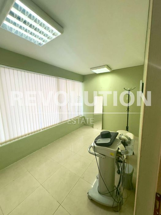 Продава се Магазин в Пловдив, Кършияка - 64 кв.м за 2032 €/кв.м - Снимка #3