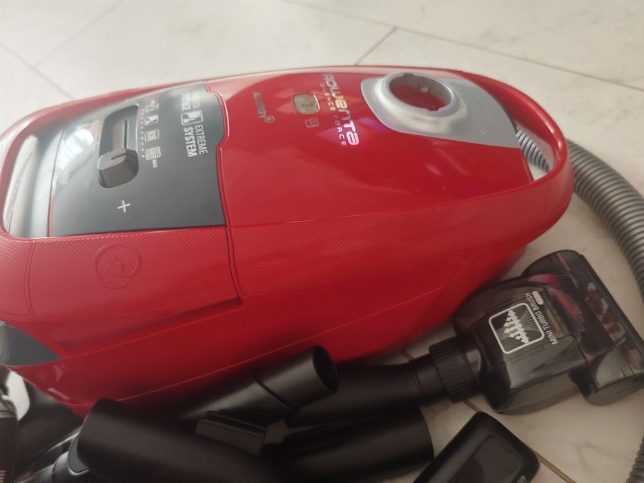 Aspirator cu sac Rowenta Silence Force 5 RO7793EA