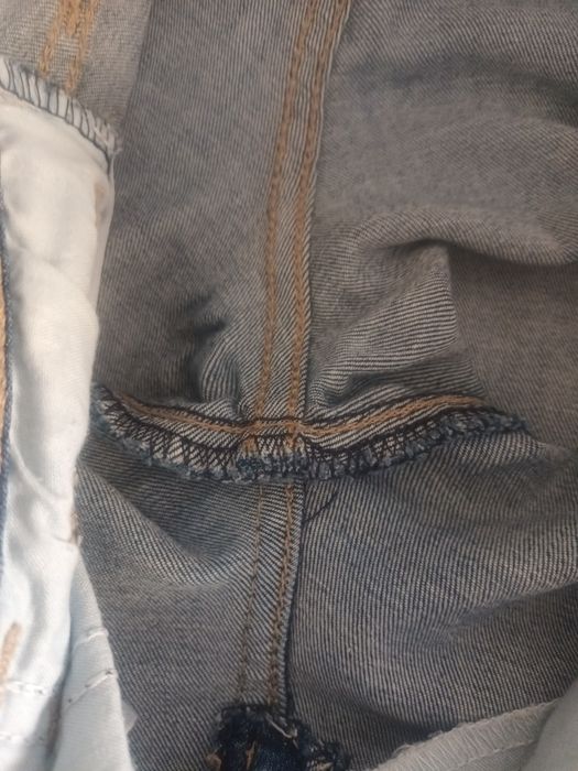 Blugi mulati  Levi's ,27
