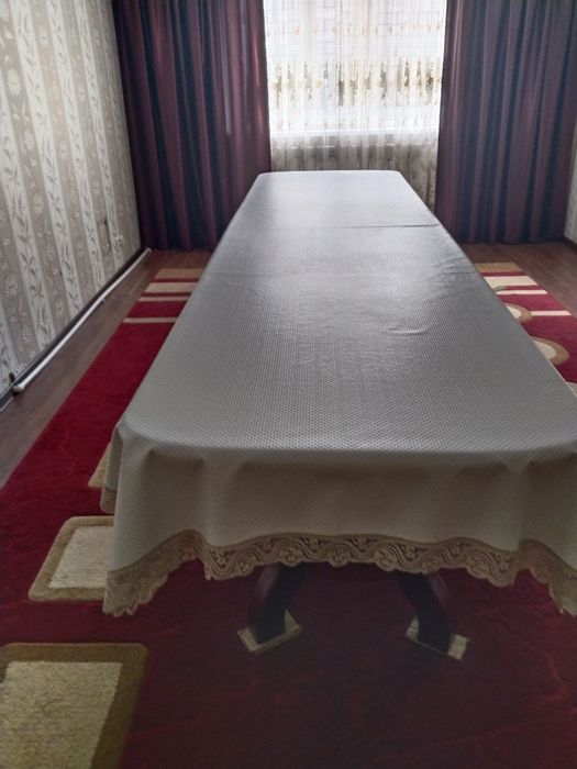 Стол 5метр. 4метрге жиналады.