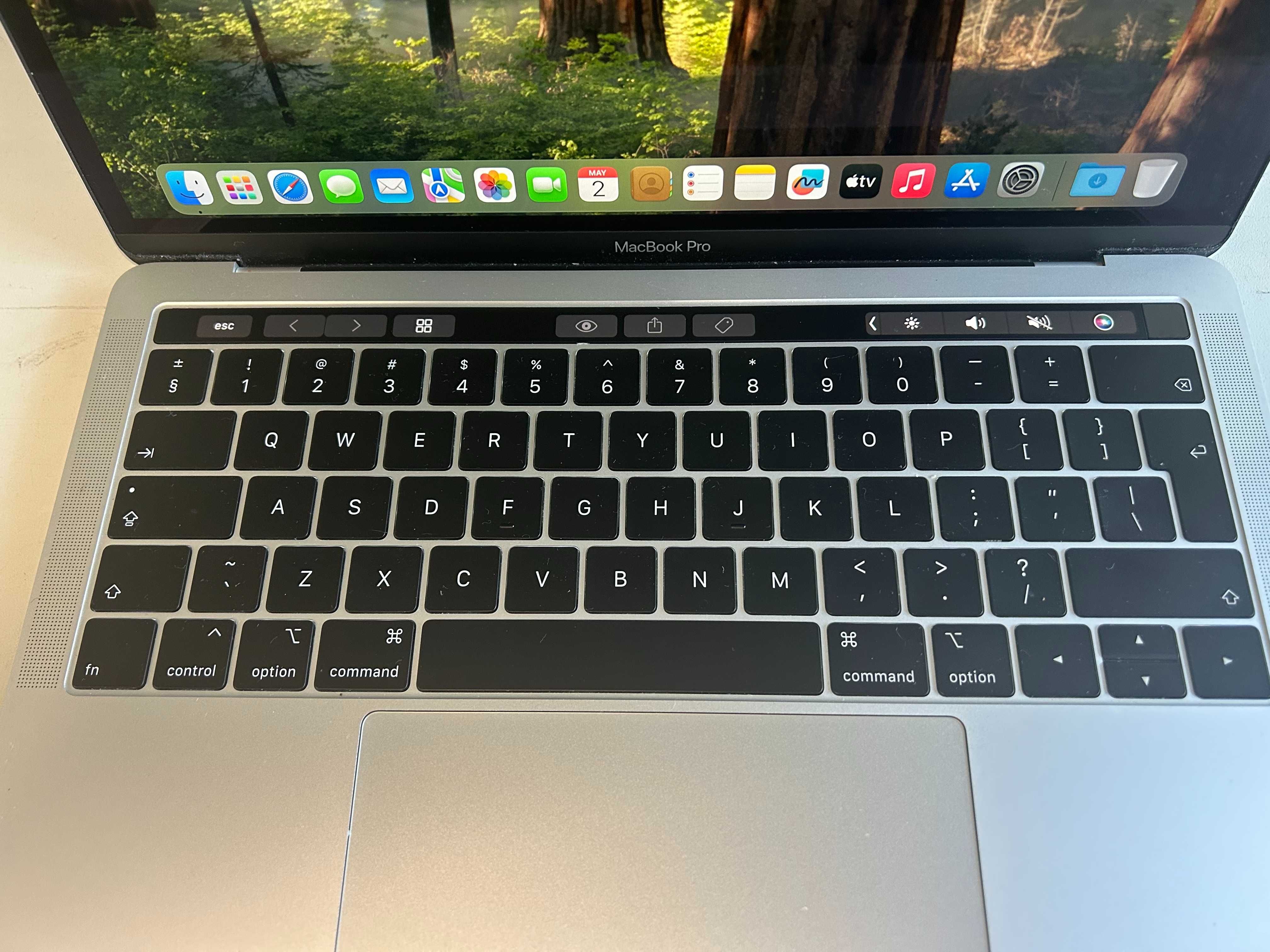 Лаптоп Apple MacBook Pro 13 инча 2019 отлично състояние