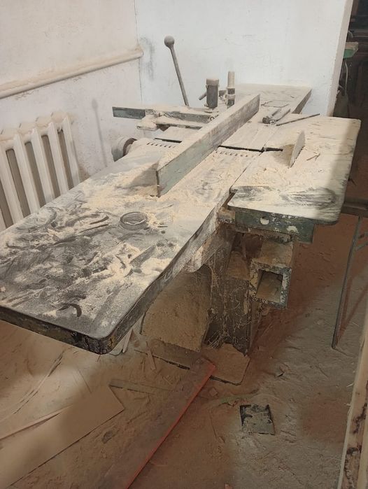 Продам деревообрабатывающии станки