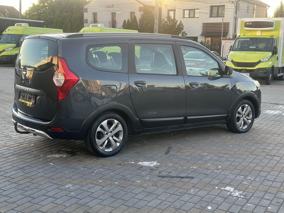 Vand Dacia Lodgy Stepway 2016,5 locuri,navi,ac,1.2 benzina 4 pistoane,