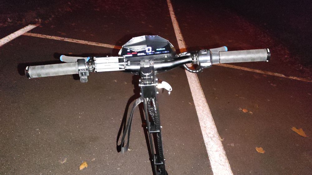 Kukirin g4 c i t i t i     d e s c r i e r e a    c u   a t e n t i e