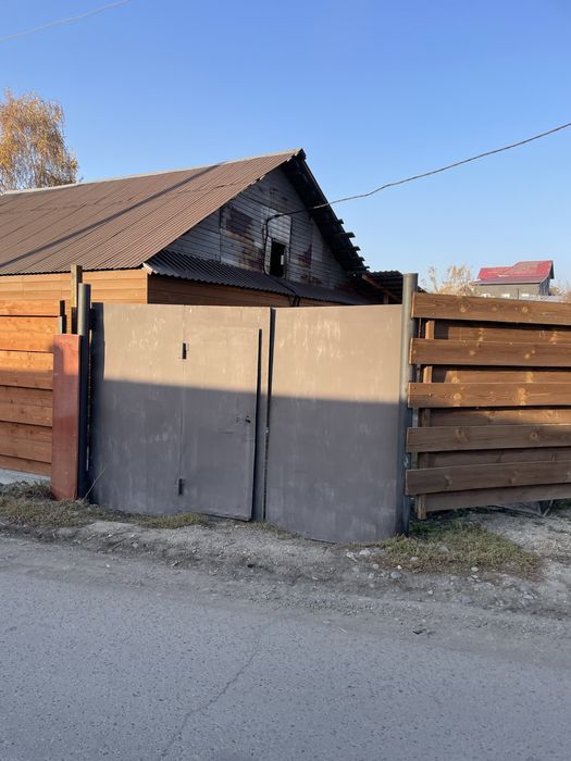 Продам ворота с калиткой