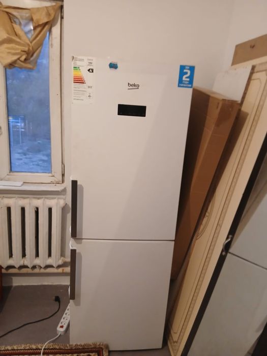 Срочно продам холодильник